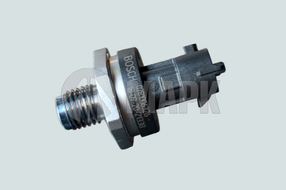 Датчик давления топлива в рампе (ISF2.8) Bosch 0281006176